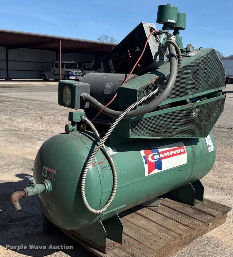 image for item DM5576 1997 Champion air compressor