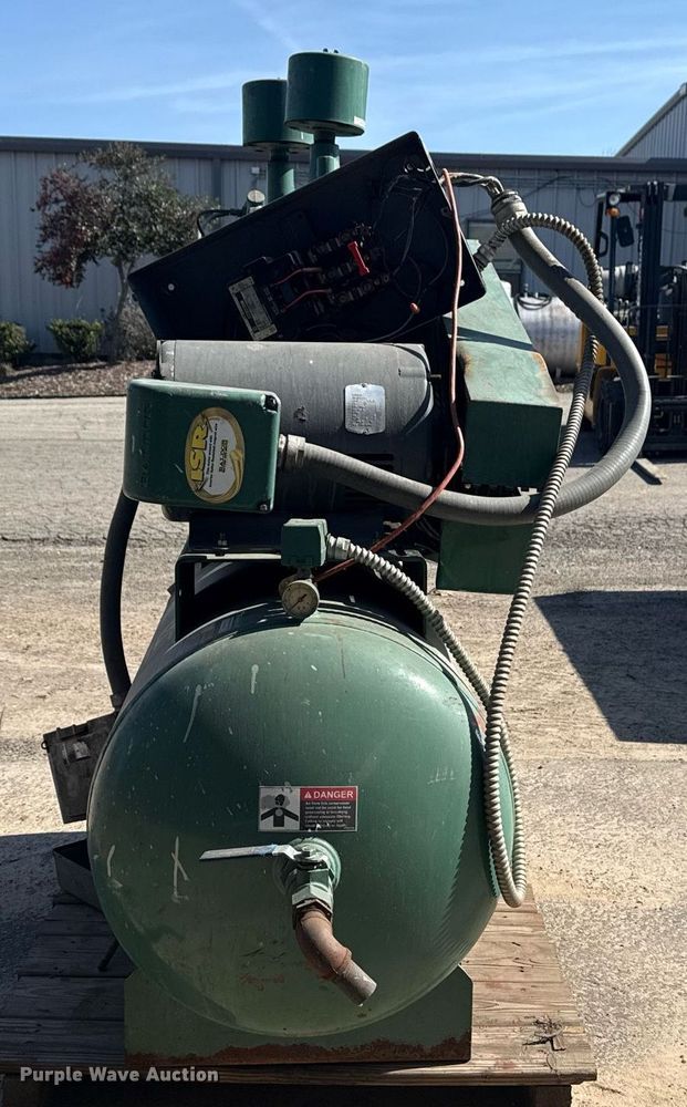 image for item DM5576 1997 Champion air compressor