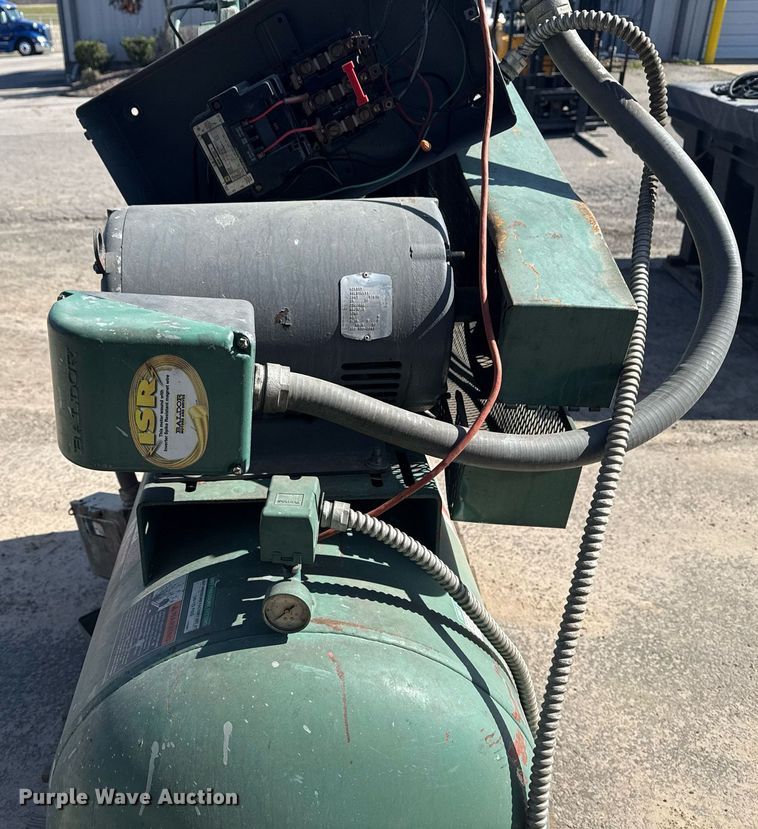 image for item DM5576 1997 Champion air compressor