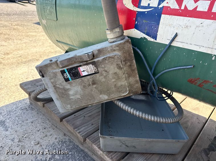 image for item DM5576 1997 Champion air compressor