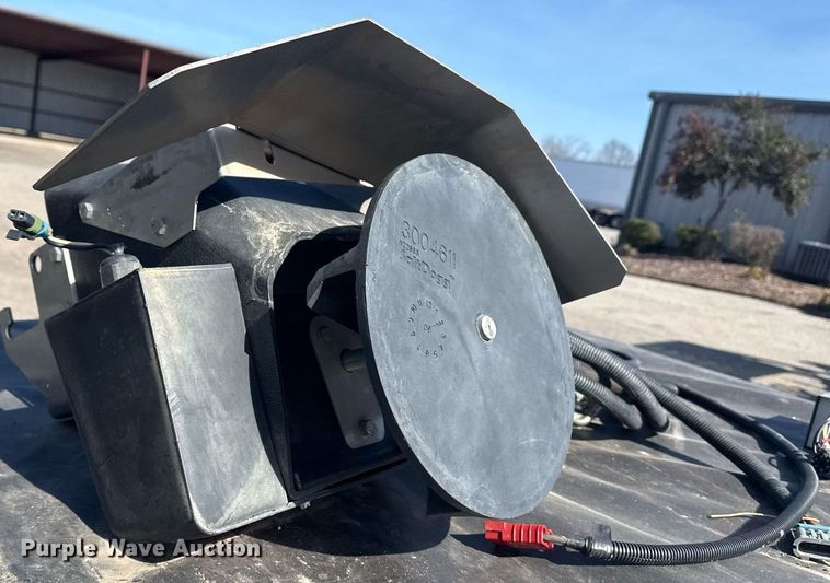 image for item DM5577 Buyers Salt Dogg spreader