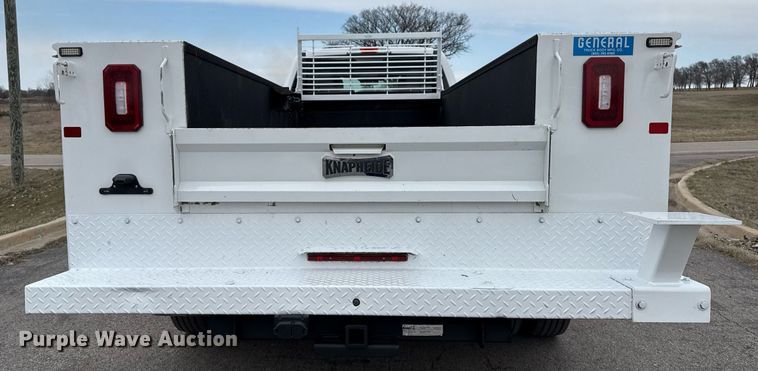 image for item DM5589 2019 Ford F450 Super Duty Crew Cab utility / service truck