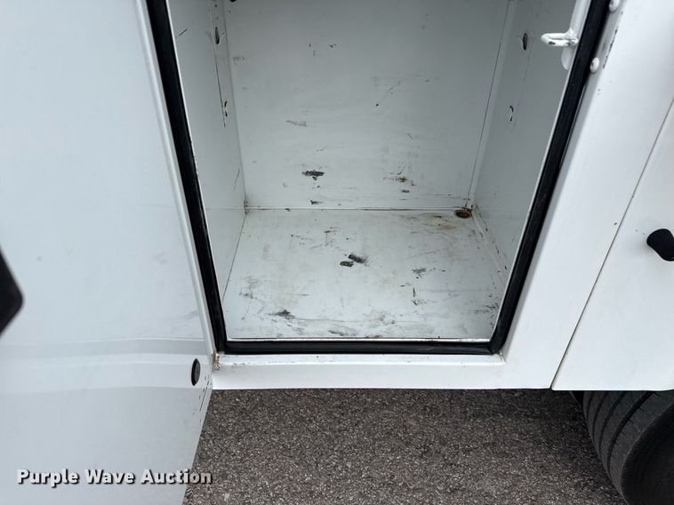 image for item DM5589 2019 Ford F450 Super Duty Crew Cab utility / service truck