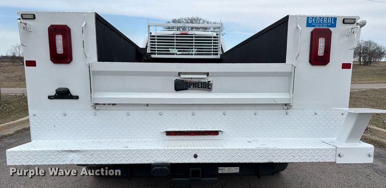 image for item DM5589 2019 Ford F450 Super Duty Crew Cab utility / service truck