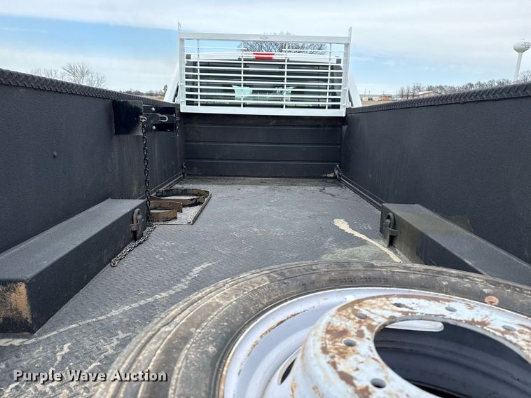 image for item DM5589 2019 Ford F450 Super Duty Crew Cab utility / service truck