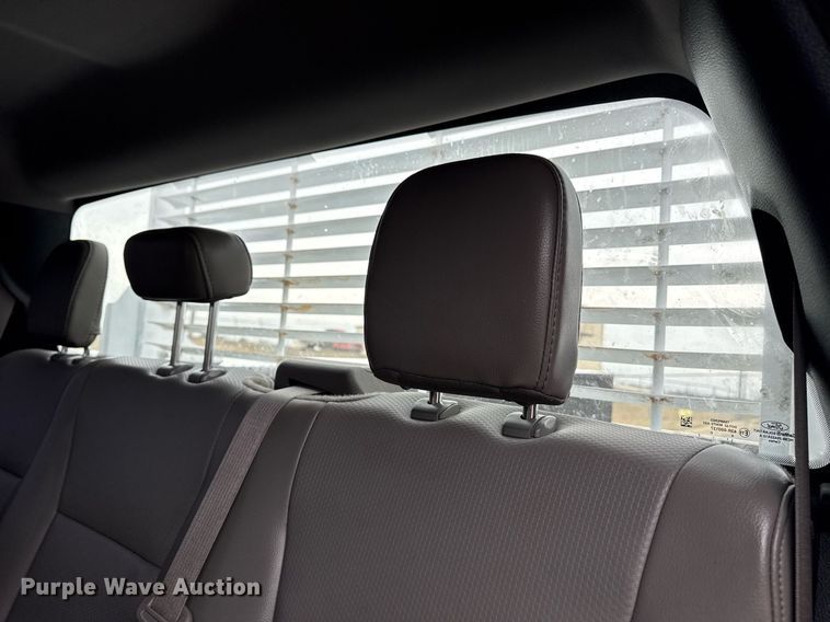 image for item DM5589 2019 Ford F450 Super Duty Crew Cab utility / service truck