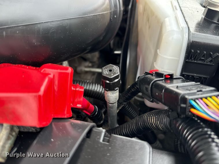 image for item DM5589 2019 Ford F450 Super Duty Crew Cab utility / service truck