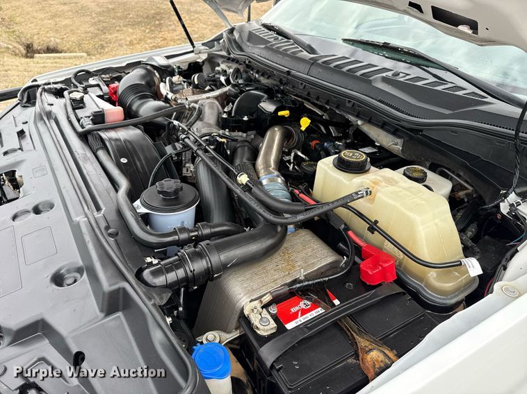 image for item DM5589 2019 Ford F450 Super Duty Crew Cab utility / service truck