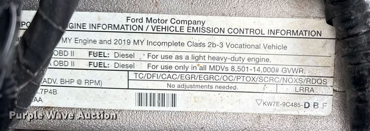 image for item DM5589 2019 Ford F450 Super Duty Crew Cab utility / service truck