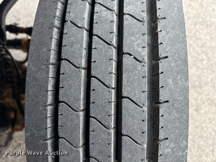 image for item DM5589 2019 Ford F450 Super Duty Crew Cab utility / service truck