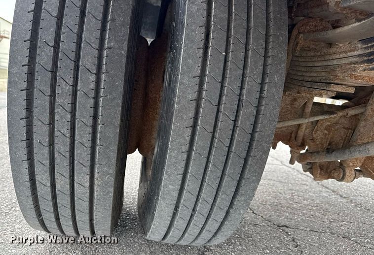 image for item DM5589 2019 Ford F450 Super Duty Crew Cab utility / service truck