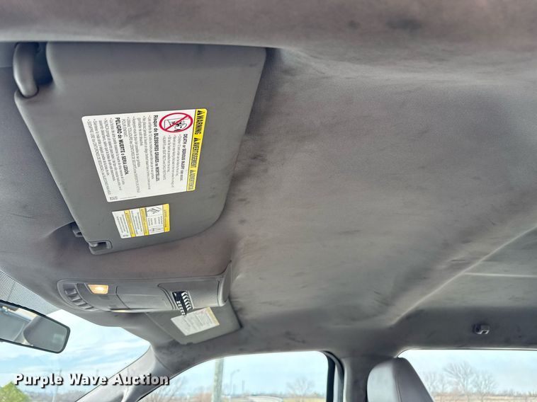 image for item DM5591 2017 Ford F450 Super Duty Crew Cab flatbed truck