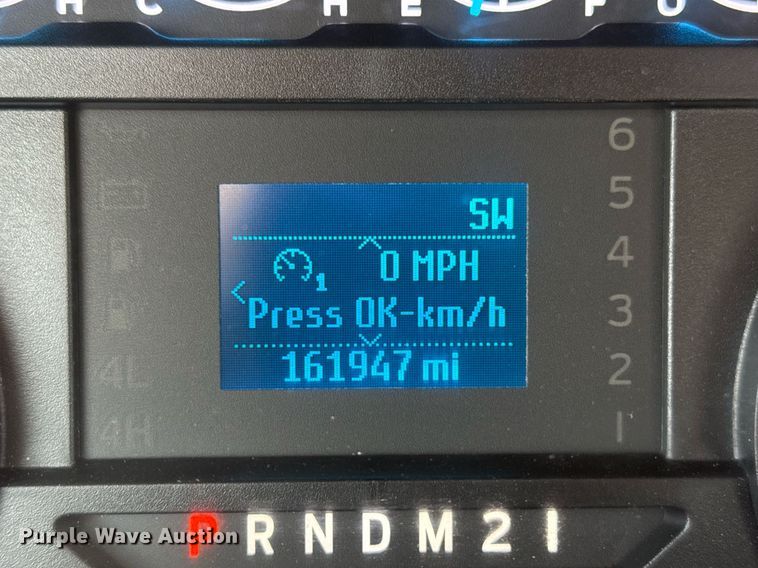 image for item DM5591 2017 Ford F450 Super Duty Crew Cab flatbed truck