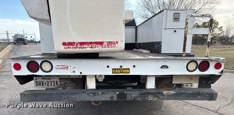 image for item DM5592 2014 Dodge Ram 5500 bucket truck