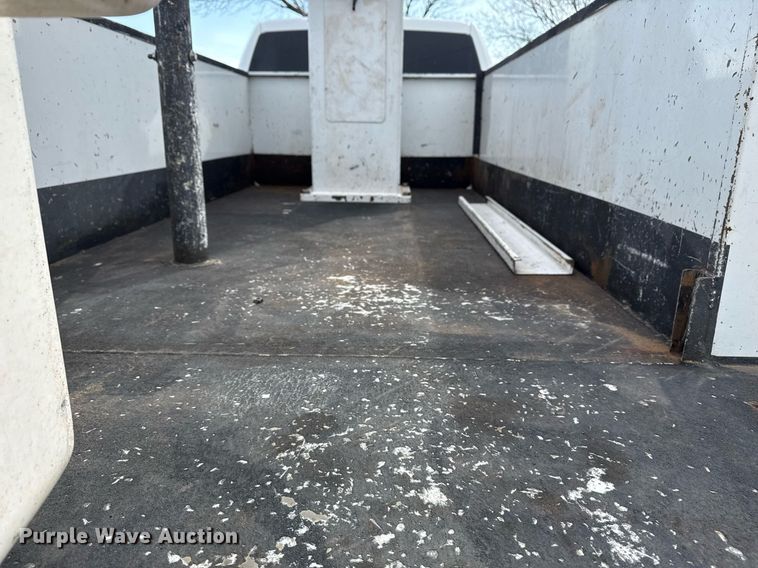 image for item DM5592 2014 Dodge Ram 5500 bucket truck