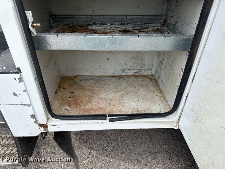 image for item DM5592 2014 Dodge Ram 5500 bucket truck