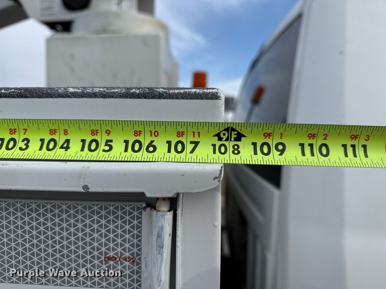 image for item DM5592 2014 Dodge Ram 5500 bucket truck