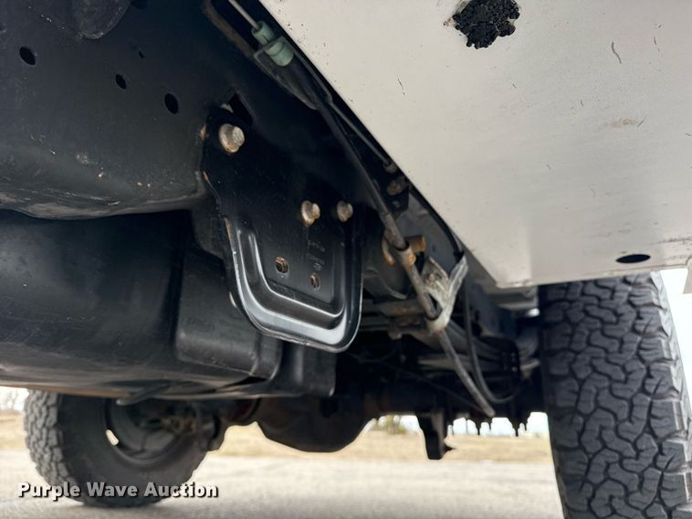 image for item DM5593 2019 Ford F250 Super Duty SuperCab utility bed pickup truck