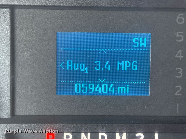 image for item DM5606 2017 Ford F350 Super Duty flatbed pickup truck