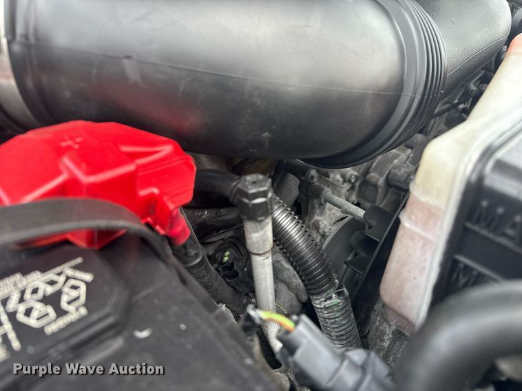 image for item DM5606 2017 Ford F350 Super Duty flatbed pickup truck