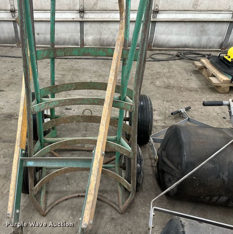 image for item DN0912 Landscape tools