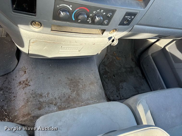 image for item DO0048 2006 Dodge Ram 1500 pickup truck