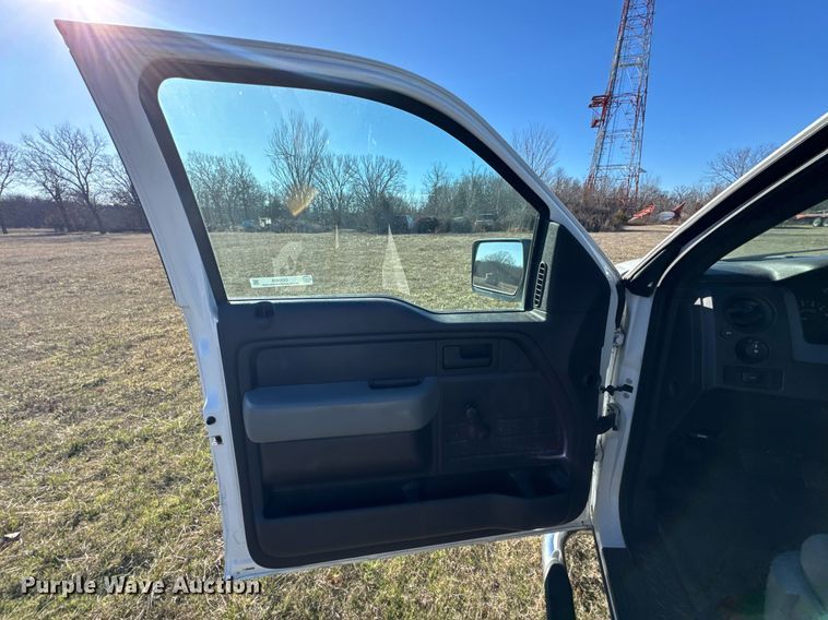 image for item DO0424 2012 Ford F150 SuperCab pickup truck