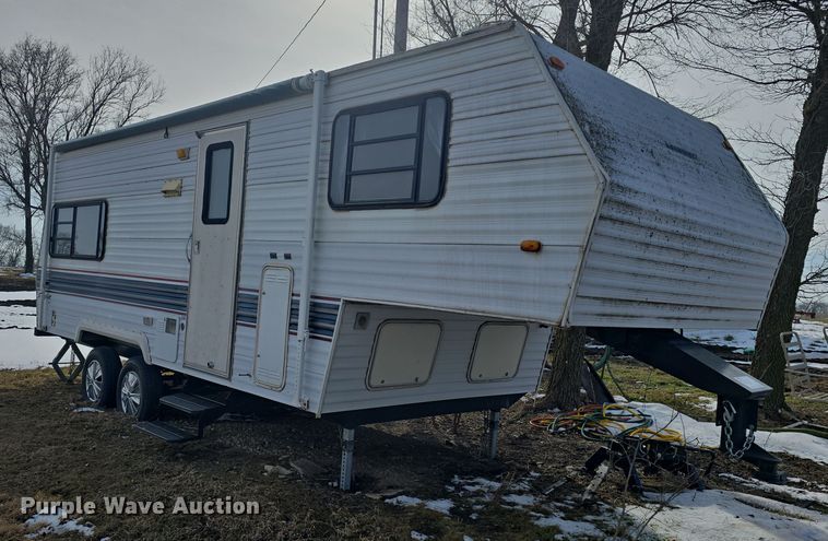 image for item DO7771 1995 Sandpiper Cobra LTD camper