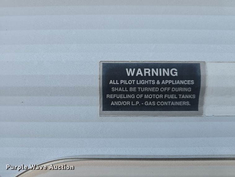 image for item DO7771 1995 Sandpiper Cobra LTD camper