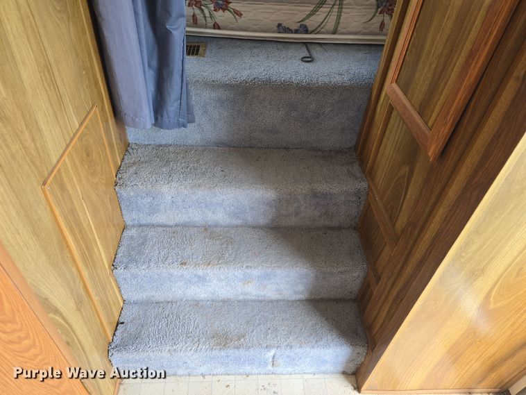 image for item DO7771 1995 Sandpiper Cobra LTD camper