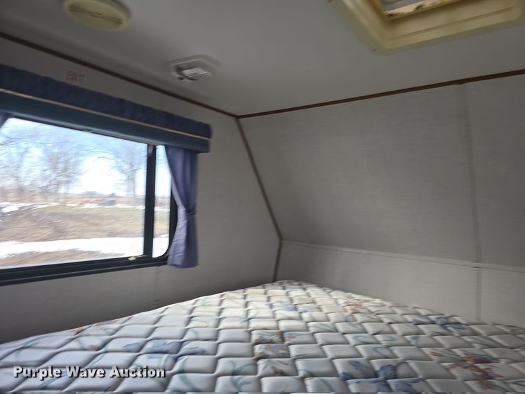 image for item DO7771 1995 Sandpiper Cobra LTD camper