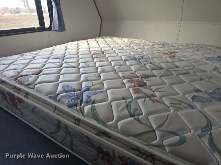 image for item DO7771 1995 Sandpiper Cobra LTD camper