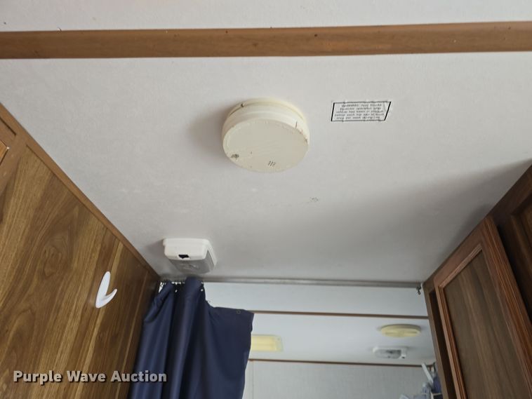 image for item DO7771 1995 Sandpiper Cobra LTD camper