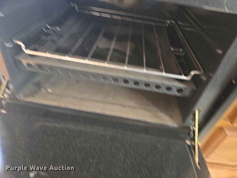 image for item DO7771 1995 Sandpiper Cobra LTD camper