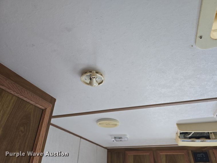 image for item DO7771 1995 Sandpiper Cobra LTD camper