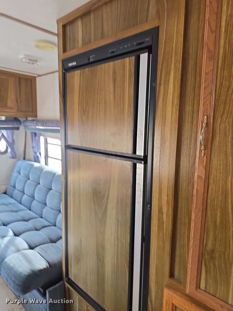 image for item DO7771 1995 Sandpiper Cobra LTD camper