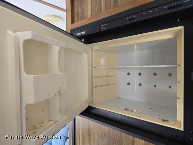 image for item DO7771 1995 Sandpiper Cobra LTD camper