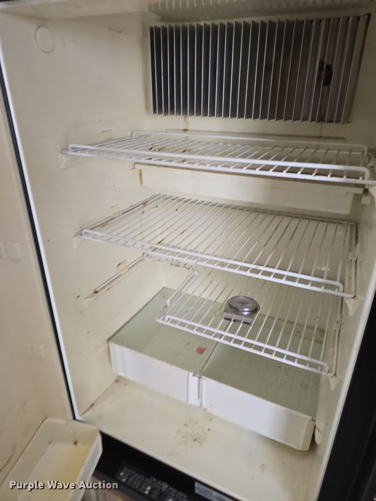 image for item DO7771 1995 Sandpiper Cobra LTD camper