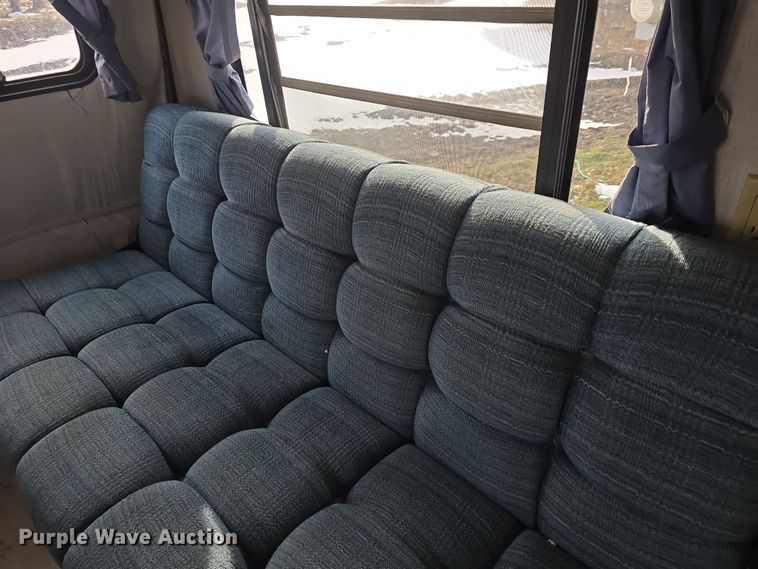 image for item DO7771 1995 Sandpiper Cobra LTD camper