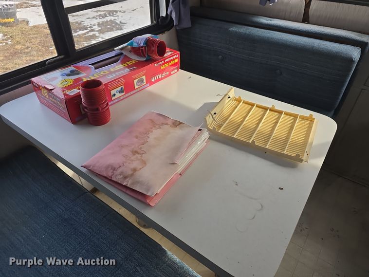 image for item DO7771 1995 Sandpiper Cobra LTD camper