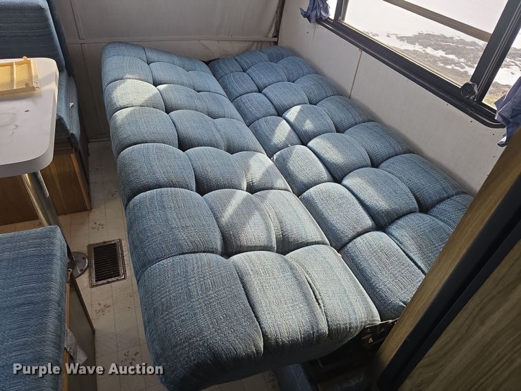 image for item DO7771 1995 Sandpiper Cobra LTD camper