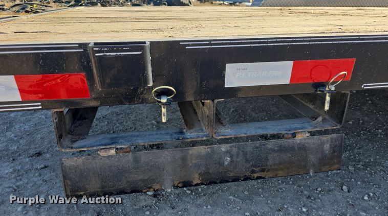 image for item DO7788 2017 PJ Trailers C5202 utility trailer