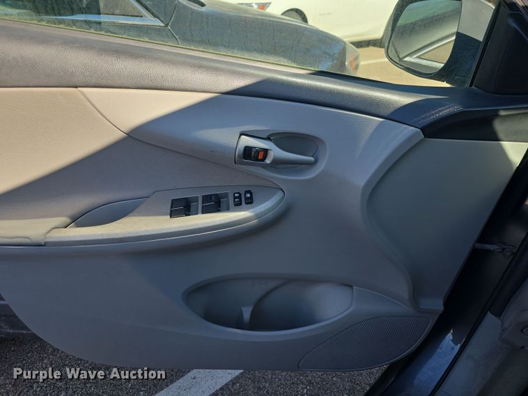 image for item DO7789 2013 Toyota Corolla LE 