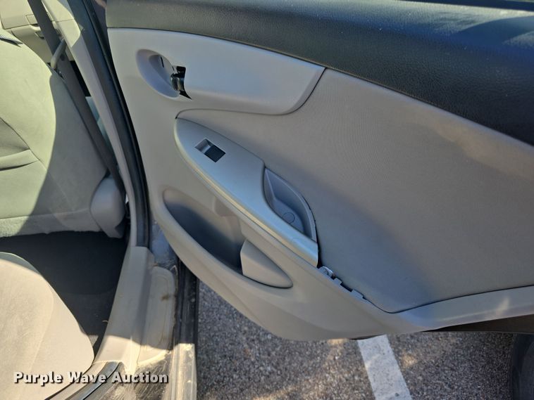 image for item DO7789 2013 Toyota Corolla LE 