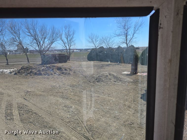 image for item DO7796 1992 Elgin Pelican Series SE street sweeper