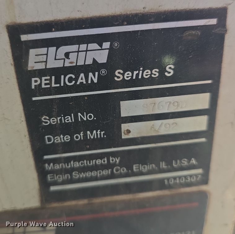 image for item DO7796 1992 Elgin Pelican Series SE street sweeper