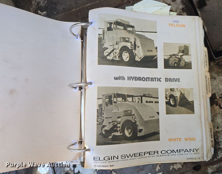 image for item DO7796 1992 Elgin Pelican Series SE street sweeper