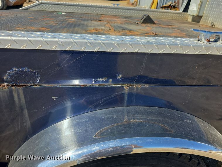 image for item DO7798 2010 Ford F550 Super Duty flatbed truck