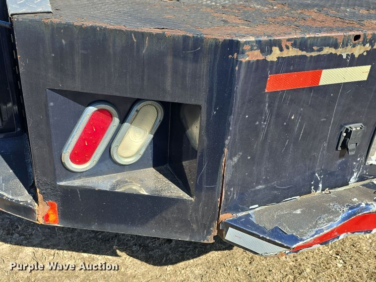 image for item DO7798 2010 Ford F550 Super Duty flatbed truck