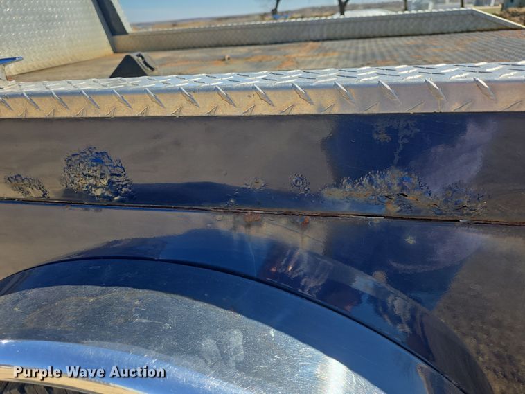 image for item DO7798 2010 Ford F550 Super Duty flatbed truck